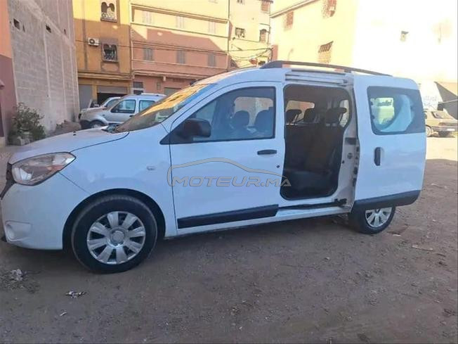 سيارة دوكير للبيع 