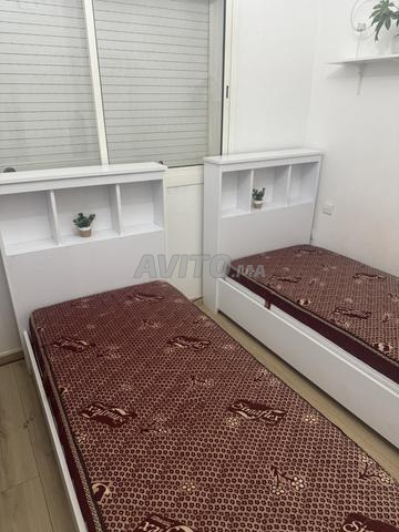 2 lits en bois massif avec matelas - 2