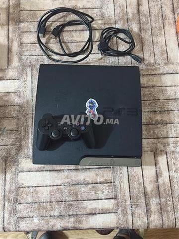Playstation 3 Slim avec 9 jeux