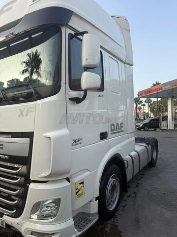 2 tracteurs routiers DAF MEGA EURO 6