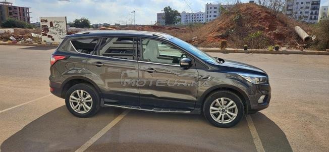 Ford Kuga Diesel Manuelle 2019 en très bon état 