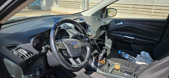 Ford Kuga Diesel Manuelle 2019 en très bon état 