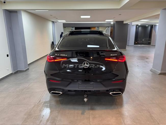 Mercedes GLC 300 d    1300 km