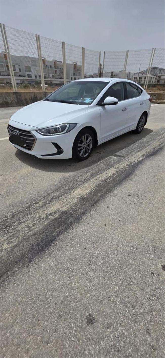 Hyundai Elantra Diesel Automatique 2019 à Tanger