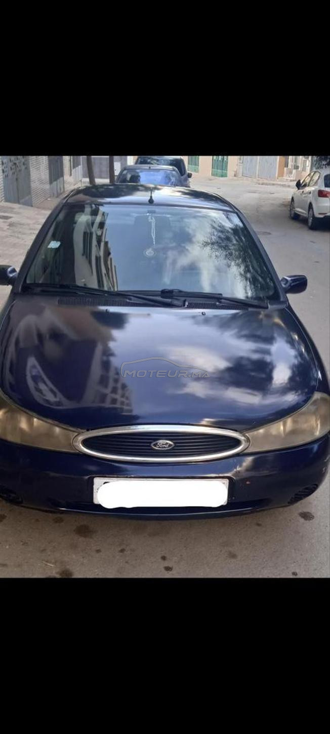 Ford Mondeo Essence Manuelle 2002 à Tétouan