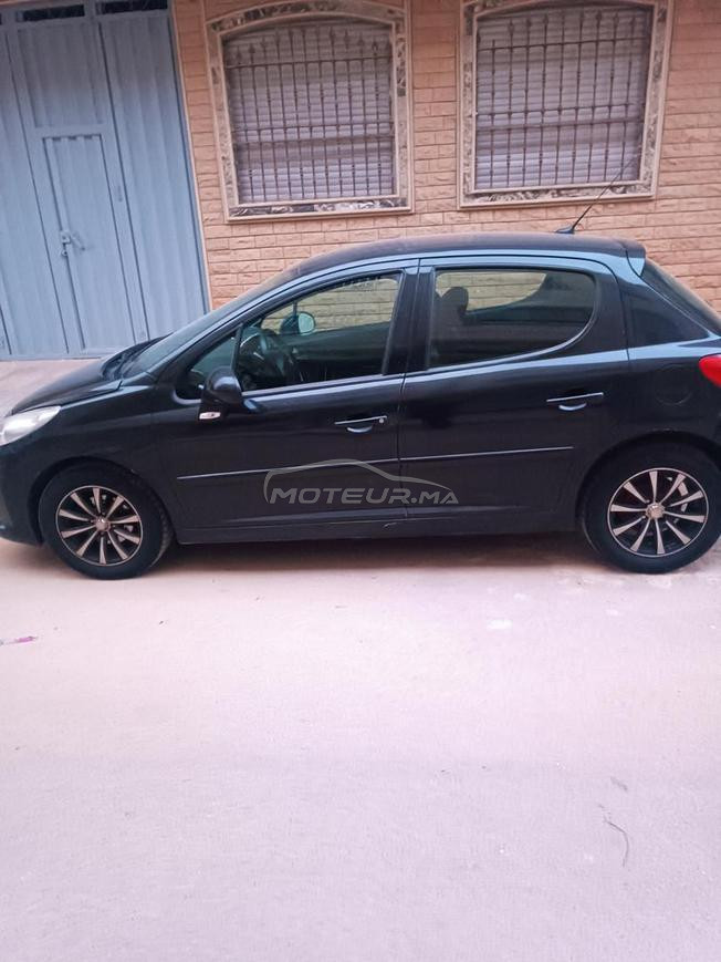 Peugeot 207 Essence Manuelle 2006 à Azrou