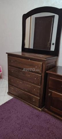 غرفة نوم بالخشب بحالة جيدة جداً للبيع - 2