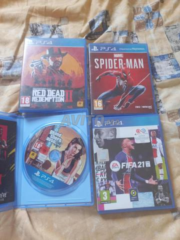 PS4 très bon état - 2