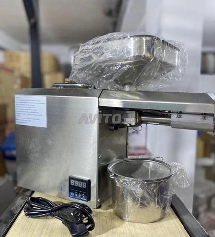 🪻 Machine de distillation d'huiles essentielles