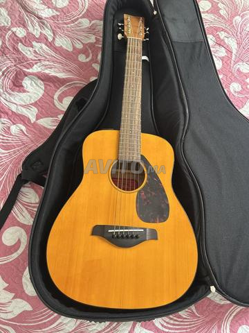 للبيع Yamaha Fg junior jr1