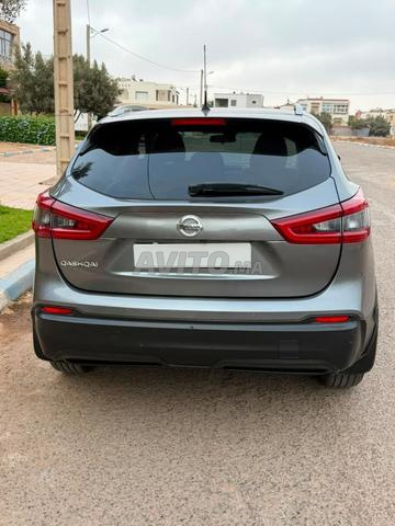 نيسان قاشقاي بحالة ممتازة - 2