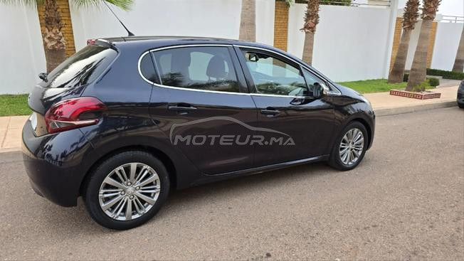 Peugeot 208 très bon état 