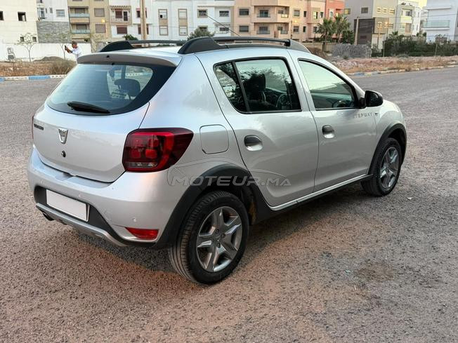 Dacia Sandero Stepway 2017 tres bon état 
