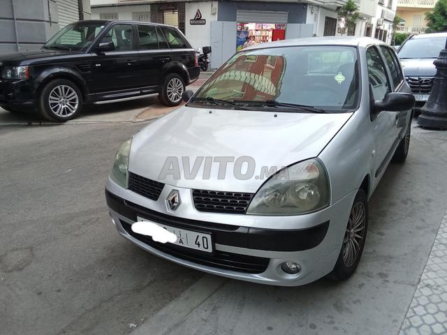 Renault Clio Diesel Manuelle 2006 à Tanger