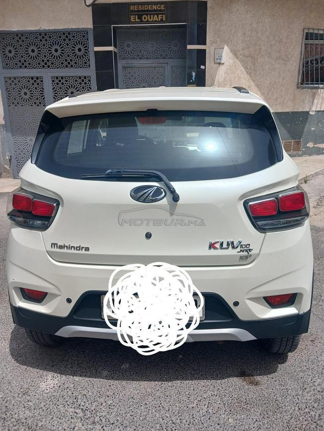Mahindra KUV100