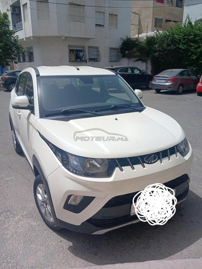 Mahindra KUV100