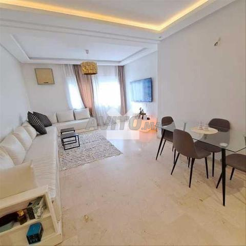 184529-Appt à louer à 8000DH à Racine