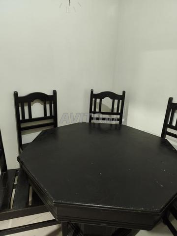 Table de salle à manger - 2