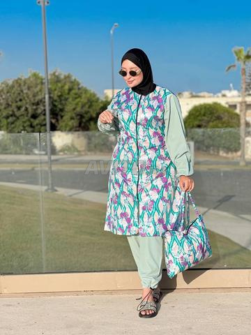 Burkini d'été aux belles couleurs et séchage rapide.