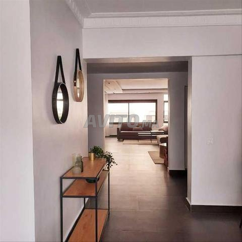 192640-شقة للإيجار بـ 16000 درهم في تراينجل دور