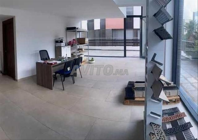 189412-Vente Bureau de 83 m² - 2