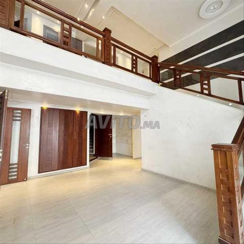 116848-بيع محل بالدار البيضاء المستشفيات بمساحة 255 متر مربع