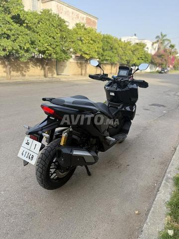 Honda adv 350