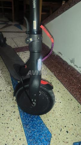 Trotinette à vendre, qui veut bienvenue, reste propre - 2