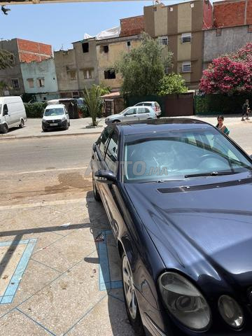 مرسيدس E220 للبيع بسعر مناسب - 2