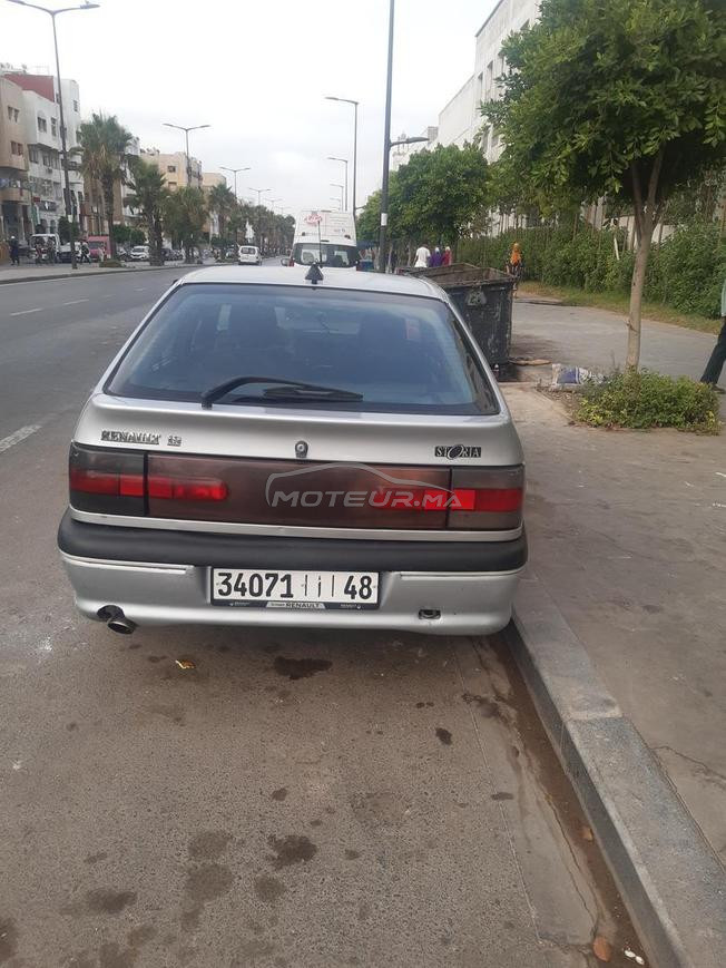 Renault 19