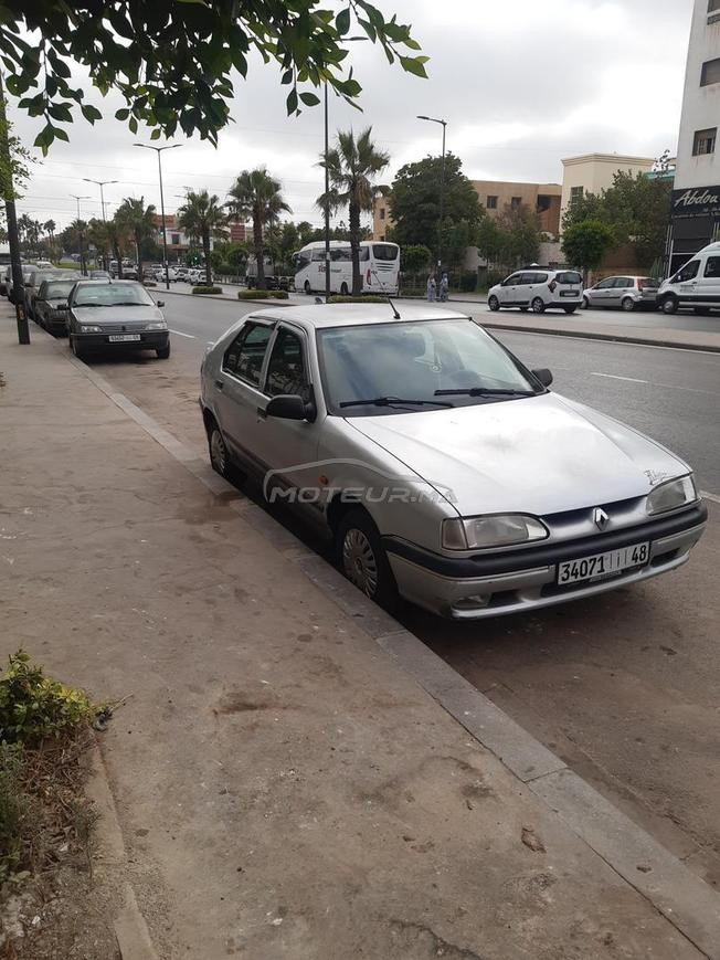 Renault 19