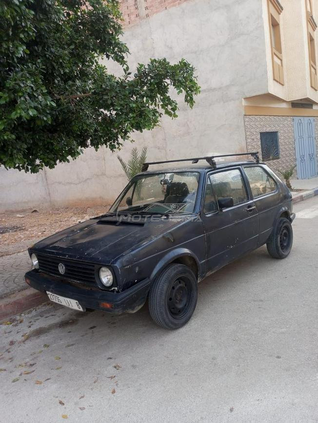 سيارة فخمة 