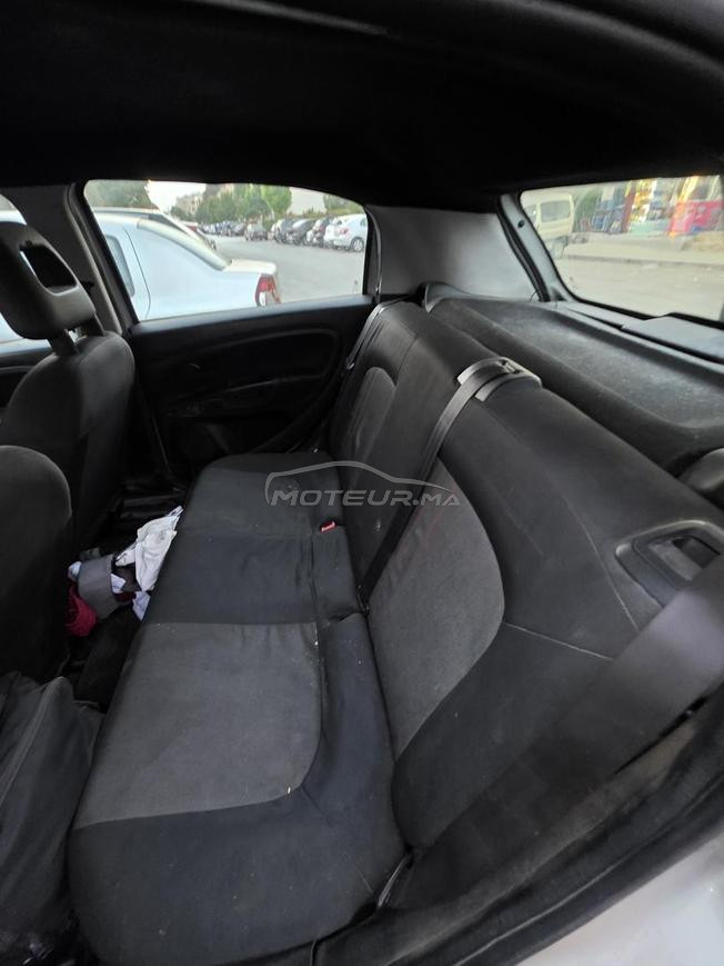 Fiat Punto Diesel Manuelle 2015 à Salé