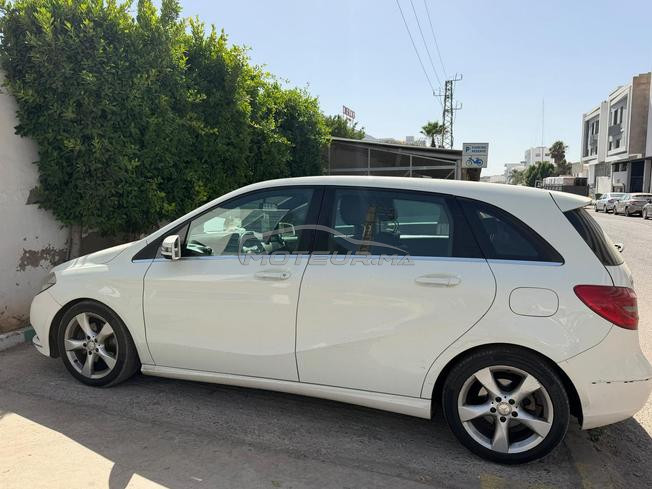 Mercedes B180