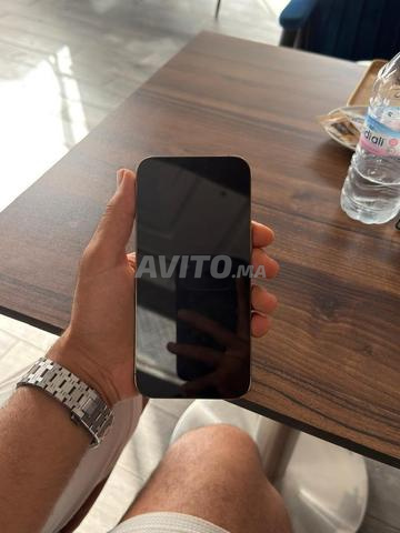 iPhone 14 Pro Max bon état couleur GOLD - 2