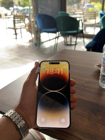 iPhone 14 Pro Max bon état couleur GOLD