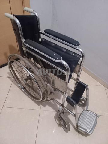 Chaise en bon état à prix raisonnable - 2