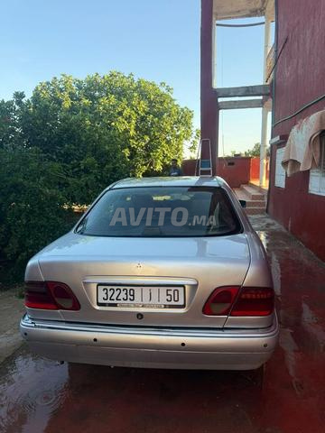 Mercedes Benz 220 - 2
