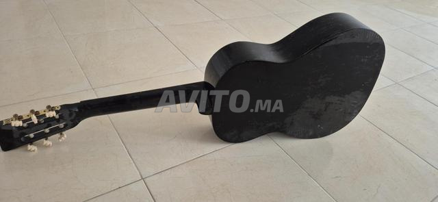 Guitare comme neuve - 2