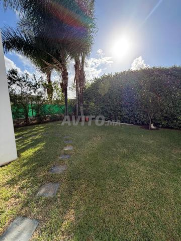 Villa Meublée à Louer Sur Bouskoura avec piscine