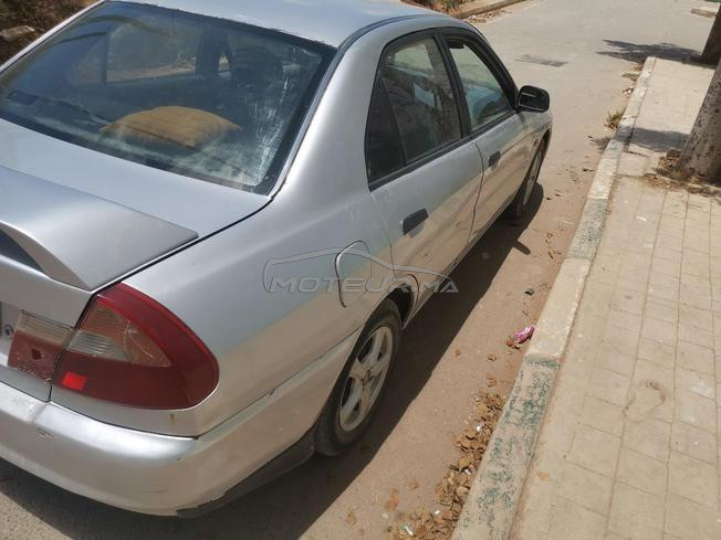 mutsubishi lancer 99 essence 7cv bon état 