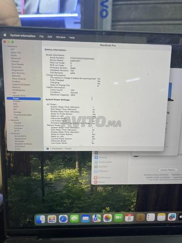 MacBook Pro M3 Pro 18Go RAM 512 SSD Cycles 180 - 2
