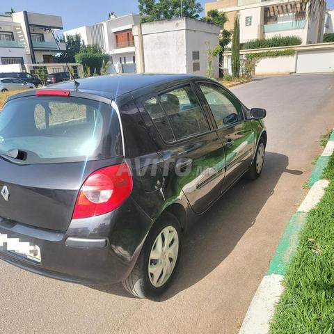 Clio 3 diesel modèle 2009 voiture propre - 2