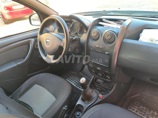 Dacia Duster Diesel Manuelle 2016 à Marrakech - 2