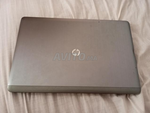 حاسوب HP بمعالج Core i3