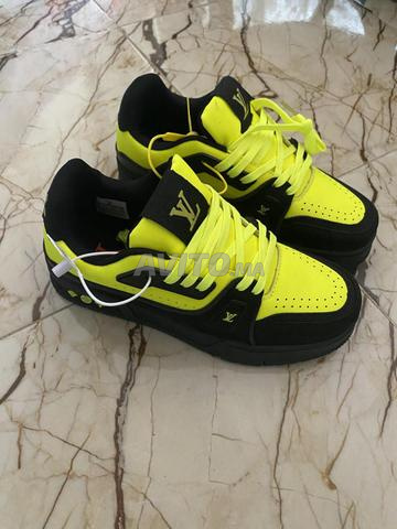 Louis Vuitton Trainer - 2
