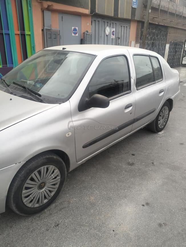 Renault Clio Essence Manuelle 2006 à Casablanca