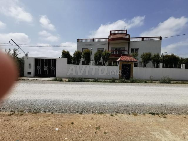 فيلا مجهزة للبيع بمنطقة الفيلات - 2