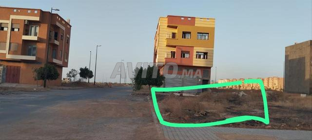 بقعة تجارية مميزة للبيع - 2