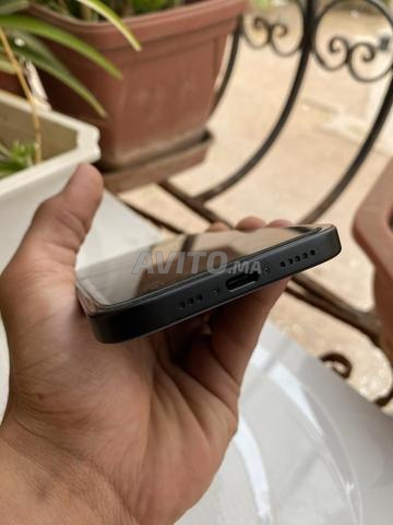 iPhone 16 neuf sans boîte - 2